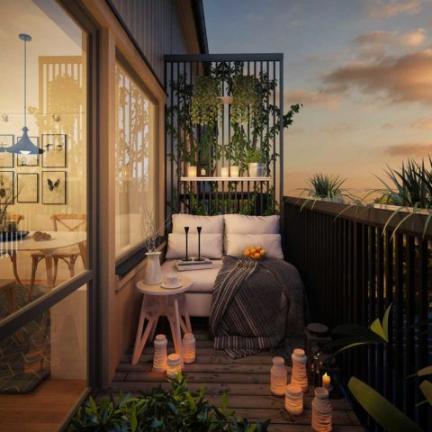 En balkong i kvällsmörker