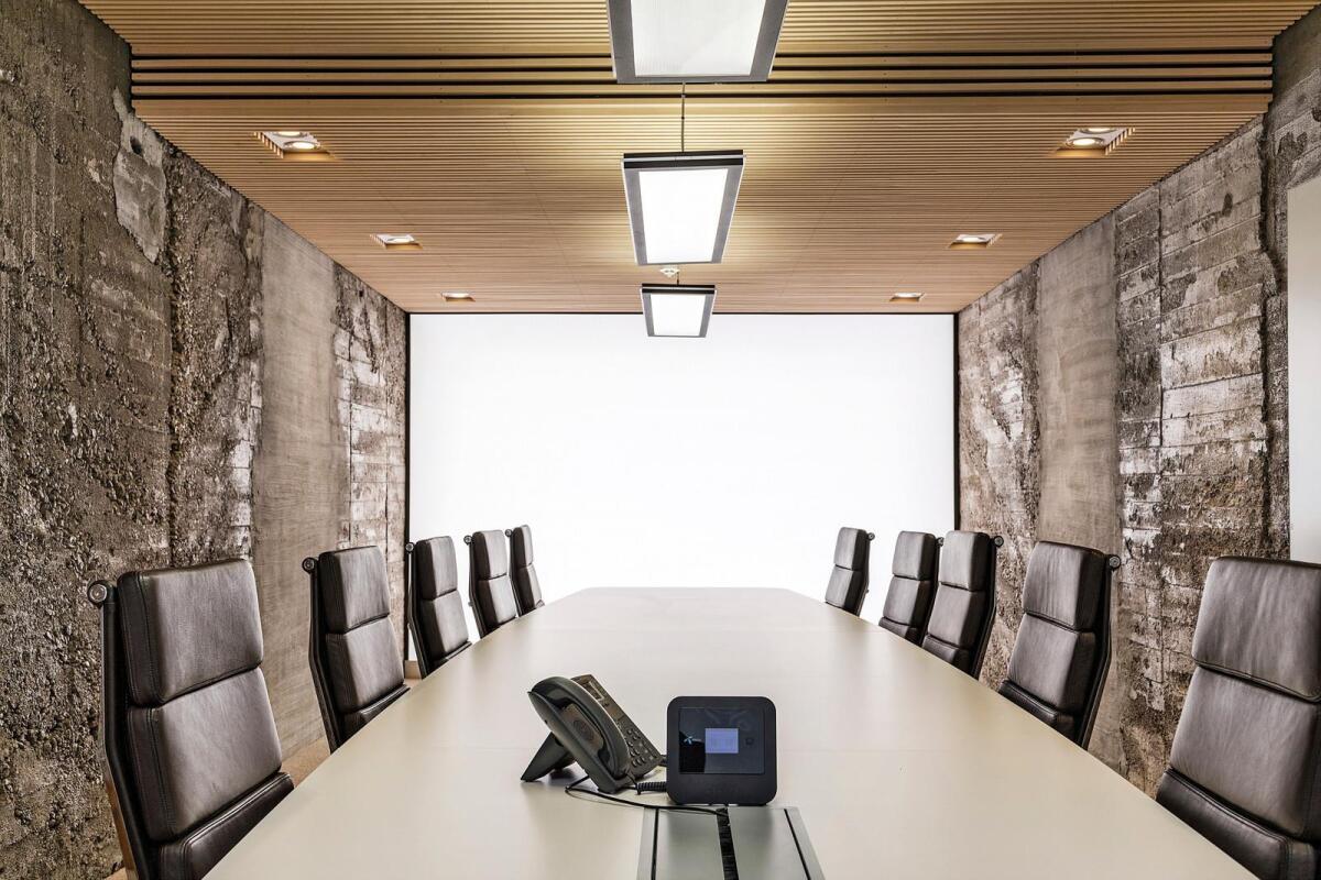 Kontor med 16 plasser