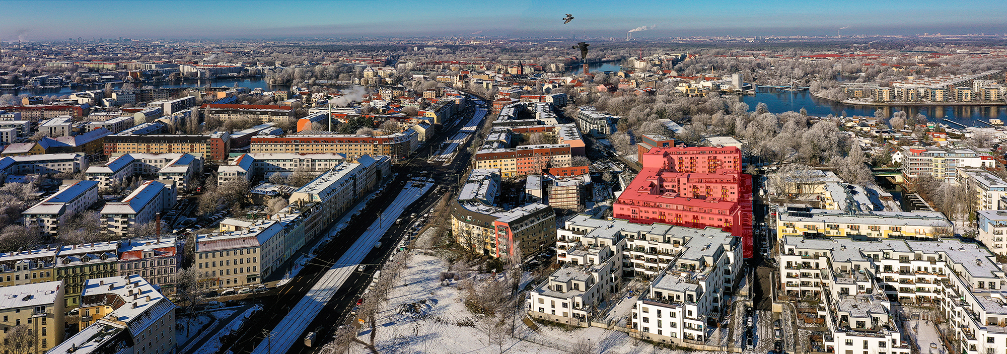 Banner Regenbogenhaus mit Aussicht über Berlin Köpenick Gewerbefläche