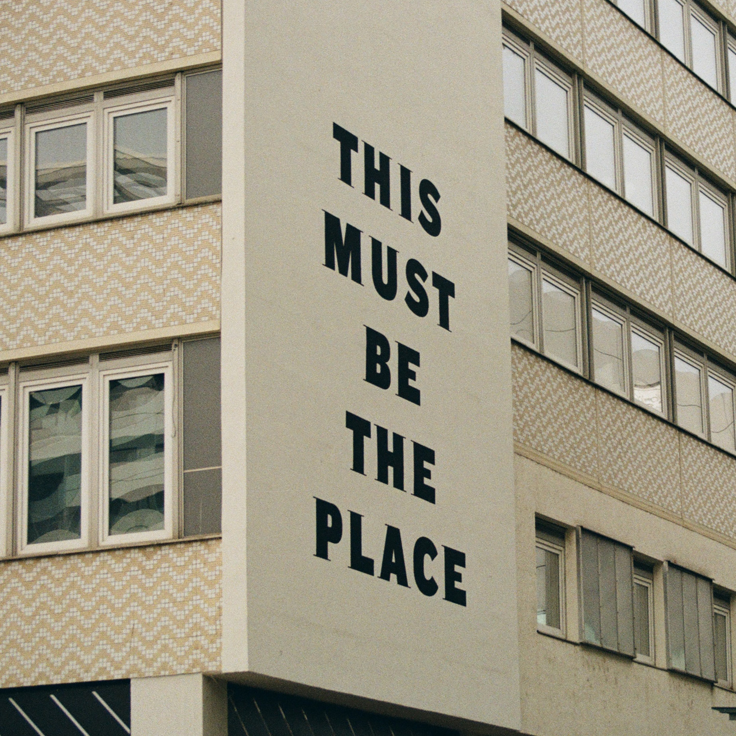 Streetart in Dresden an Fassade